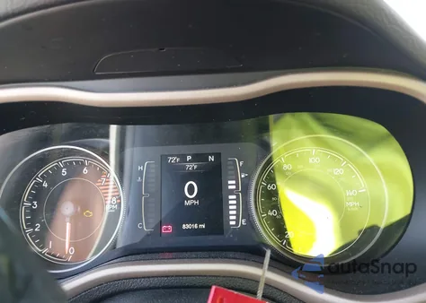 2017 Jeep Cherokee Latitude 4X4 z USA, uszkodzony, nr VIN 1C4PJMCS1HW655874